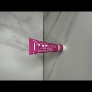 GLAMGLOW Glowstarter mega illuminating moisturizer (Discontinued) - Nude Glow